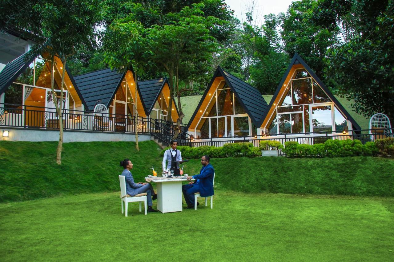 Royal Classic Resort Kandy Exterior foto