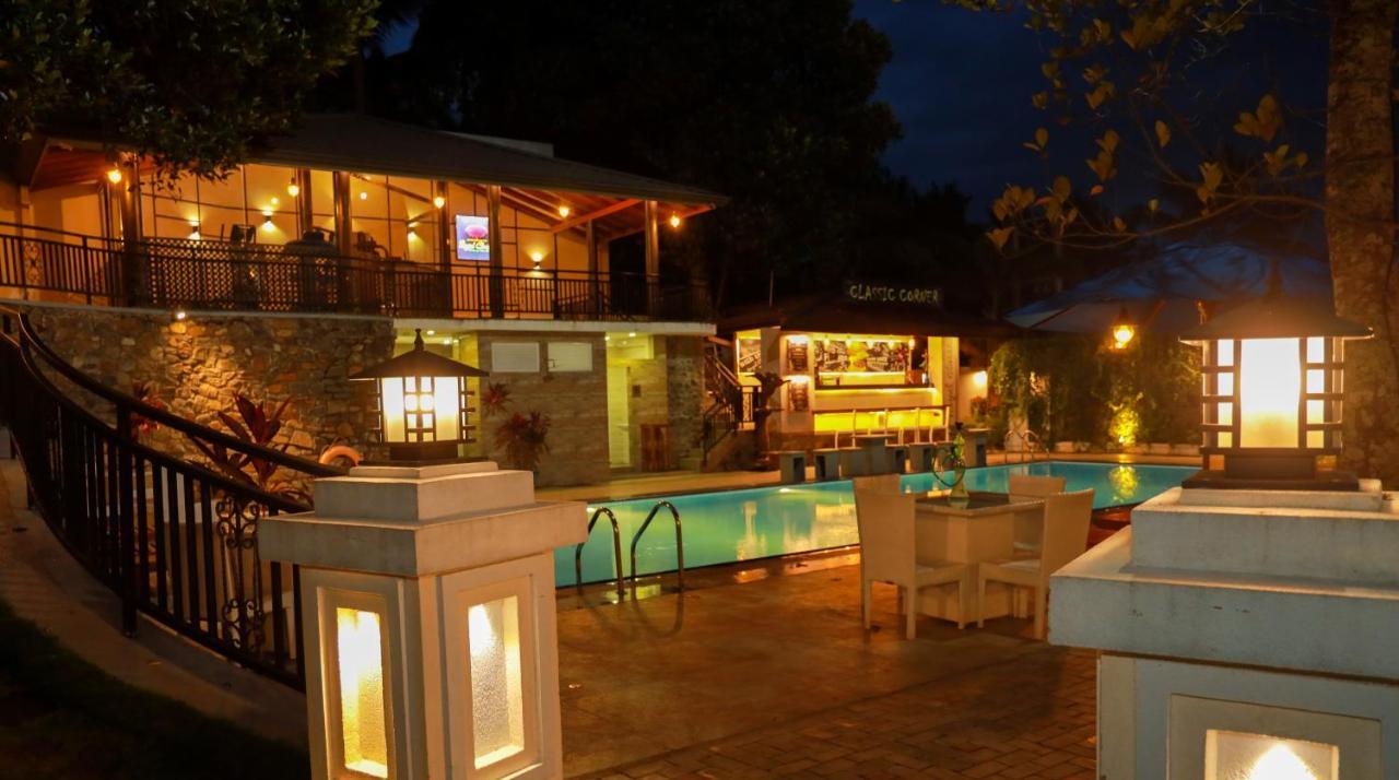 Royal Classic Resort Kandy Exterior foto