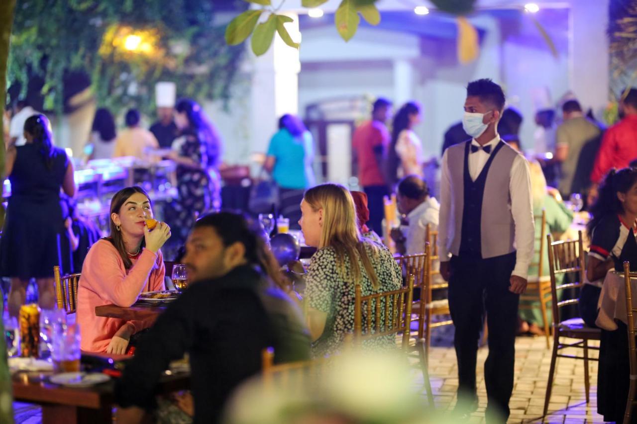 Royal Classic Resort Kandy Exterior foto