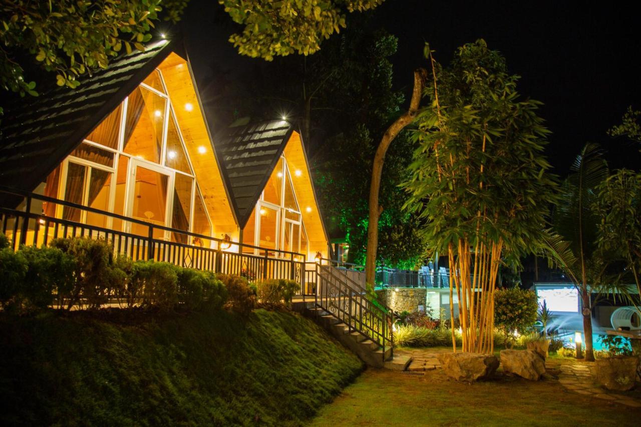 Royal Classic Resort Kandy Exterior foto